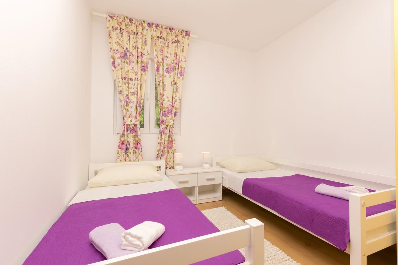 Apartment Petea Omiš Camera foto